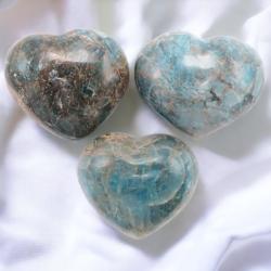 Coeur apatite bleue Madagascar A 50-60mm