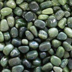 Jade vert du Canada (nphrite) A (pierre roule)
