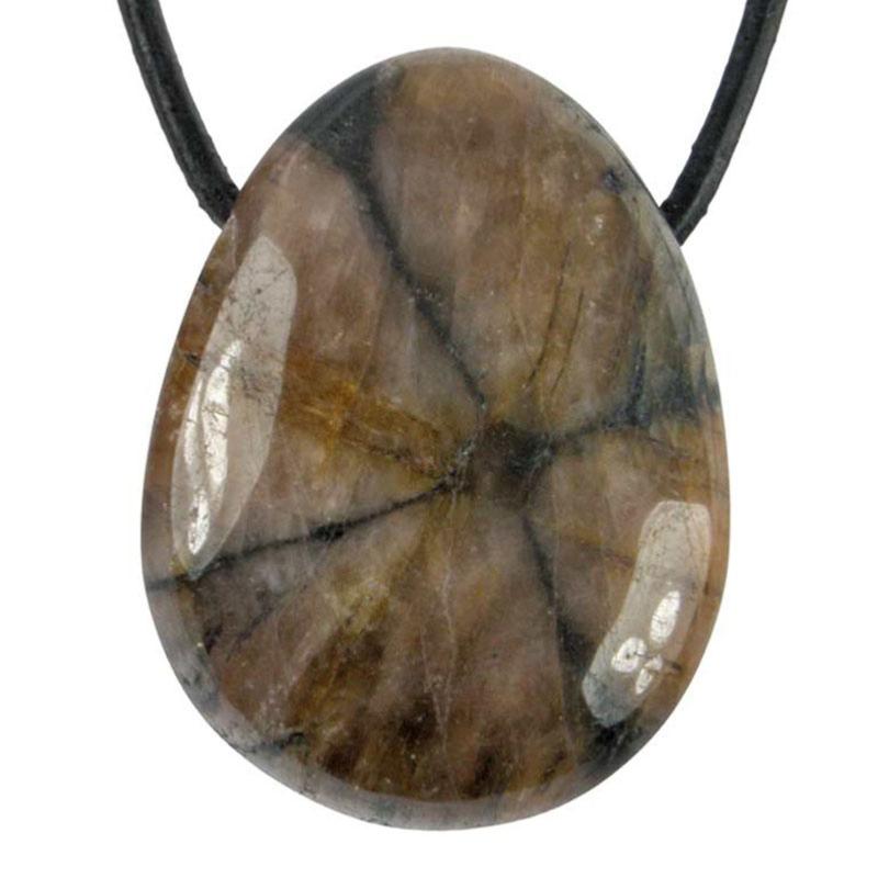 Pendentif chiastolite Chine A (pierre trouée) + cordon 