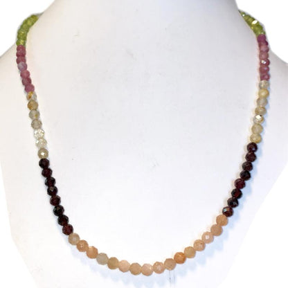 Collier 7 chakras Brésil AA (perles facettées 3-4mm) - 45cm