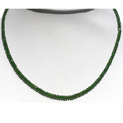 Collier diopside chrome Brésil AA (pierres facettées 3mm) - 46cm