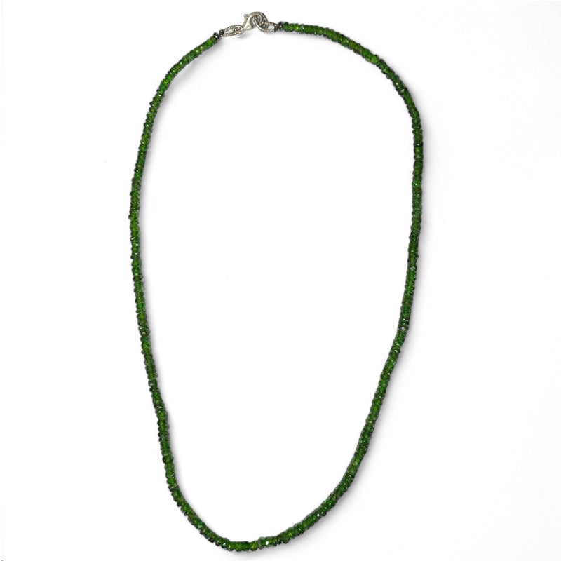 Collar de diópsido de cromo AA de Brasil (piedras facetadas de 3 mm) - 46 cm