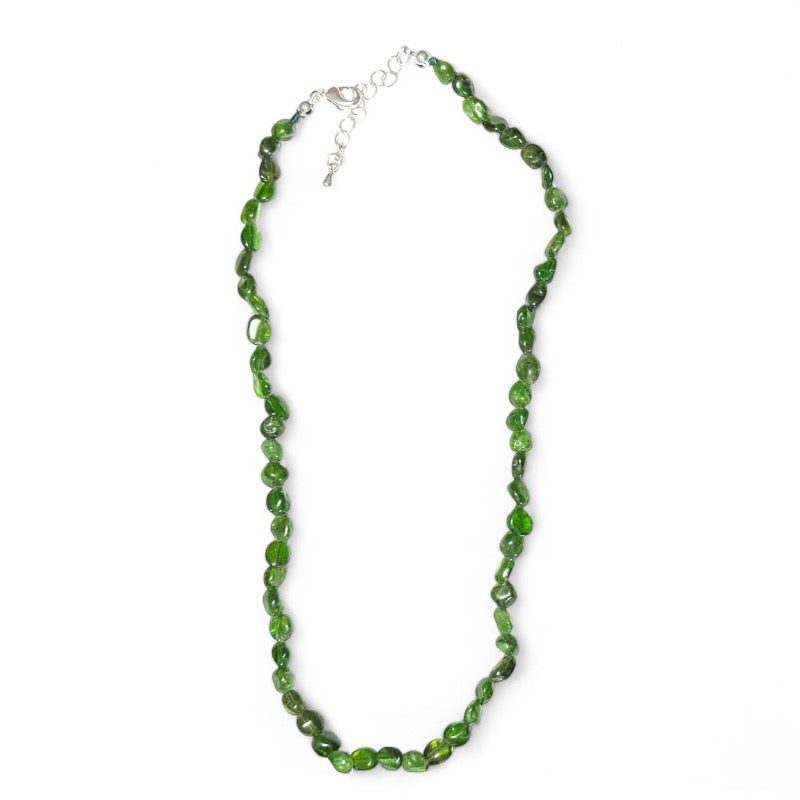 Collier diopside chrome Brésil AA (grains 5-6mm) - 43-45cm