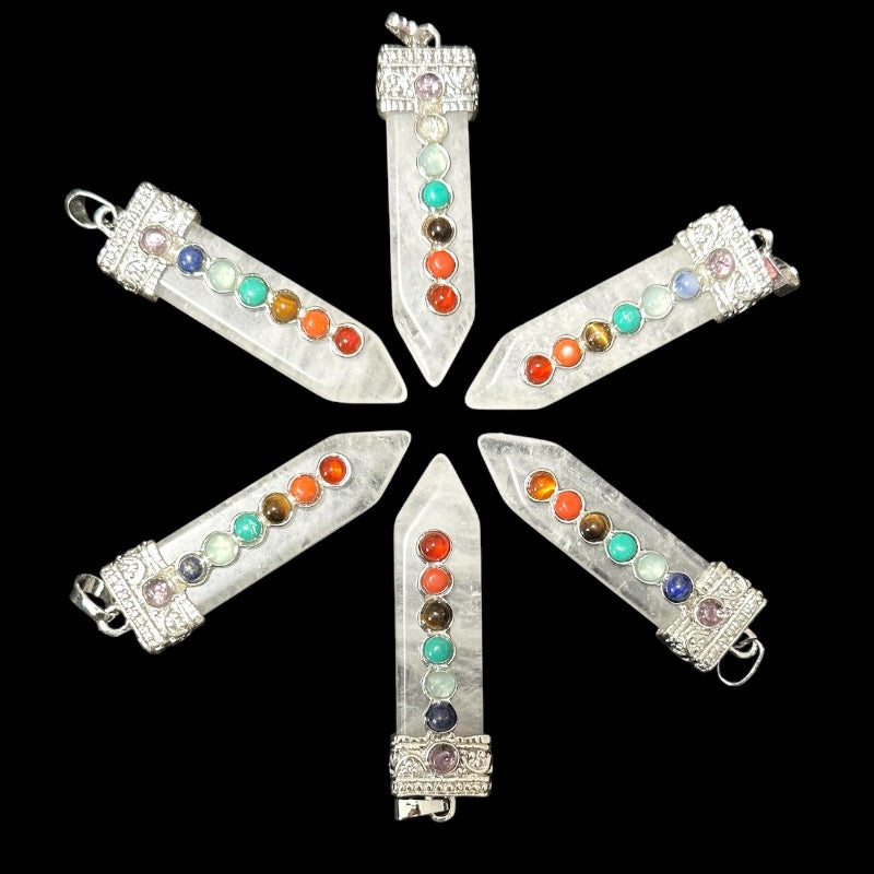 Pendentif 7 chakras cristal de roche acier