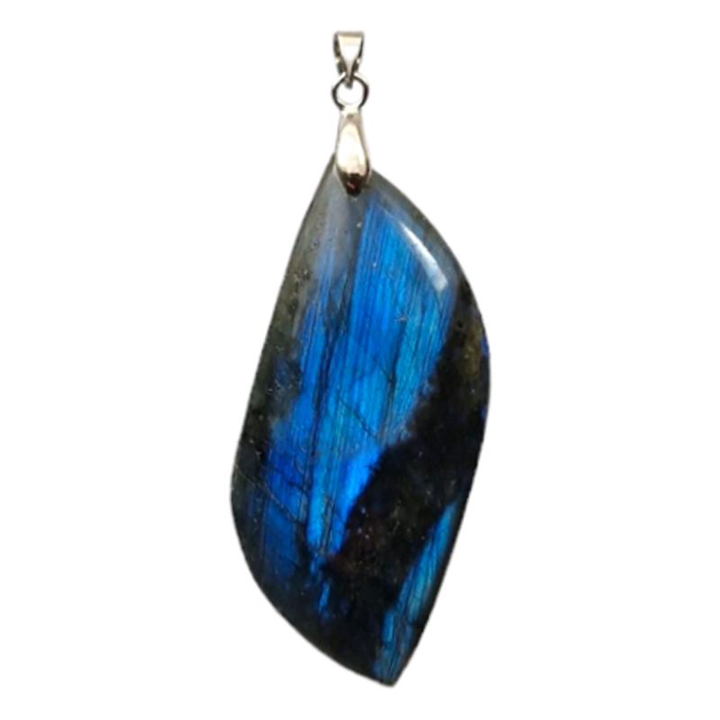 Pendentif labradorite bleue Madagascar AA forme libre 