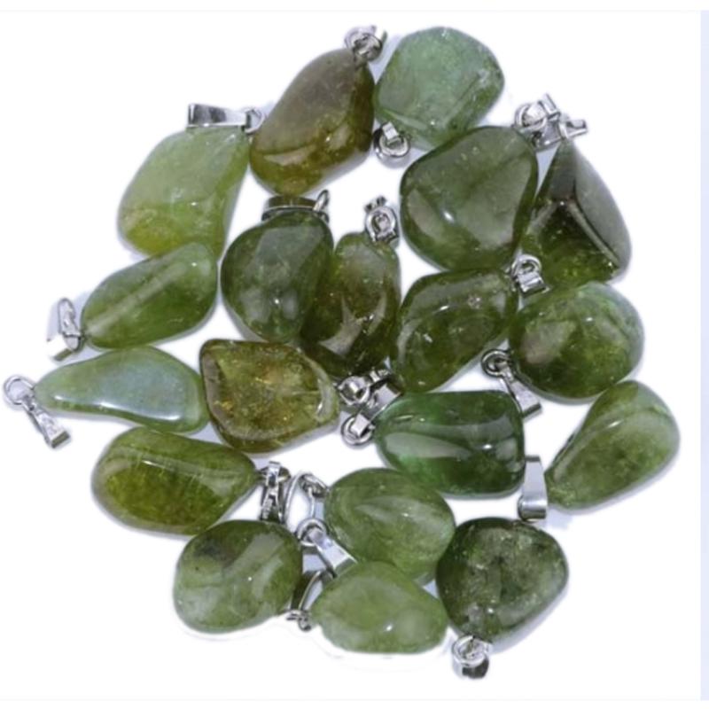 Pendentif grenat vert Mali A boucle argent 925