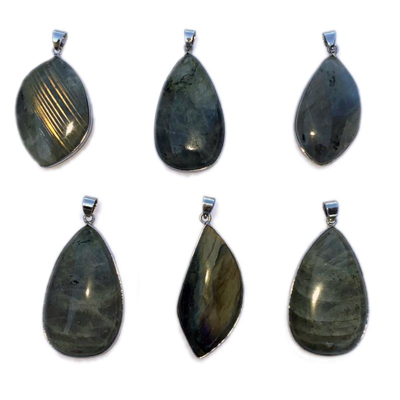 Pendentif labradorite &quot;Mystic Shine&quot; forme libre sertie acier inoxydable