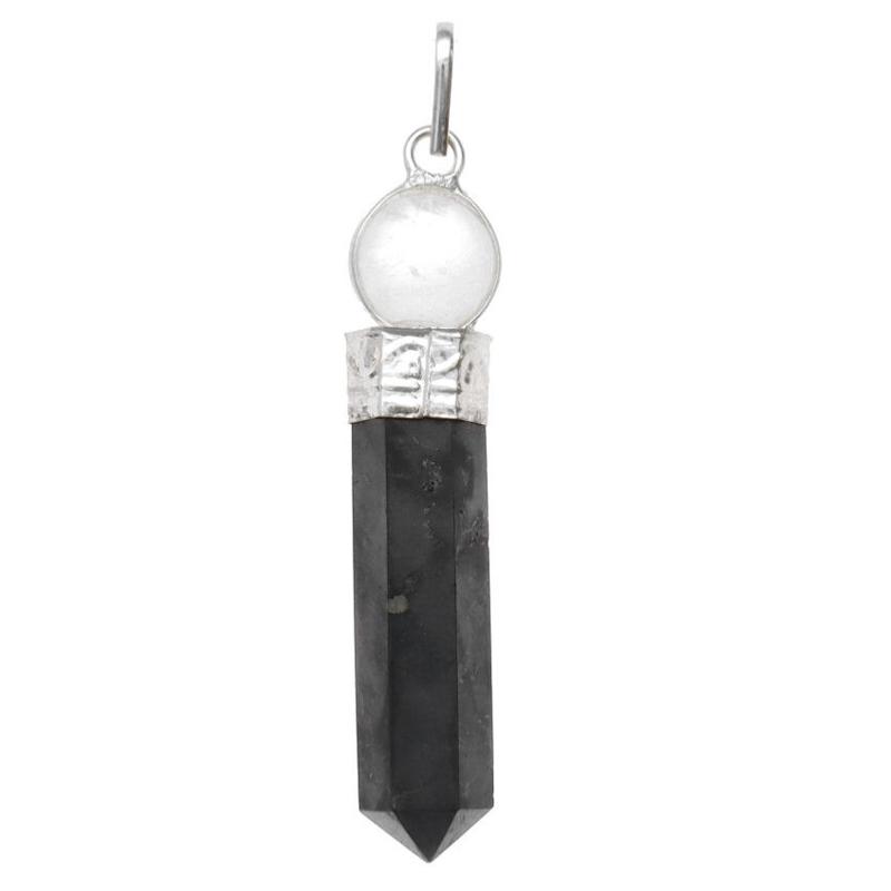 Pendentif pointe shungite sphère cristal de roche plaqué argent