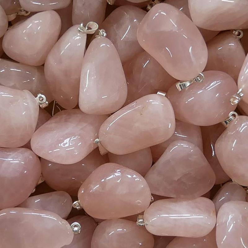 Pendentif quartz rose Brésil A (pierre roulée)