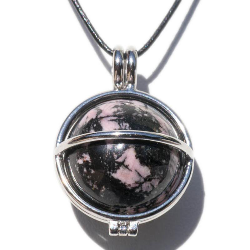 Pendentif boule rhodonite dans cage acier inoxydable