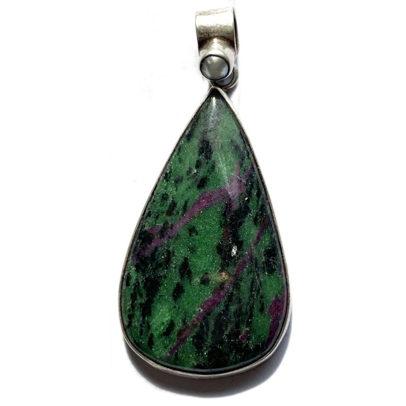 Pendentif rubis sur Zoisite Tanzanie A perle d&