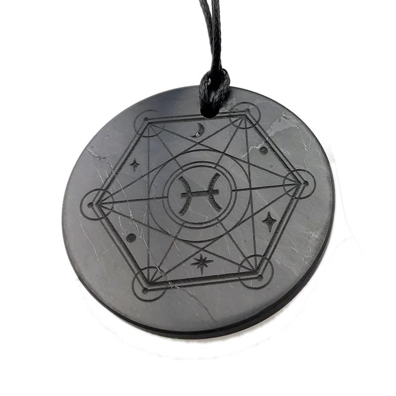 Pendentif shungite signe du zodiaque &quot;Poisson&quot;