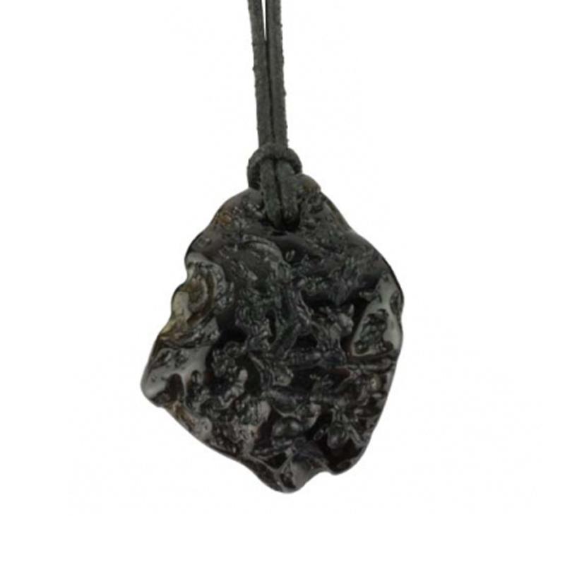 Pendentif tectite Russie A (pierre trouée) + cordon 