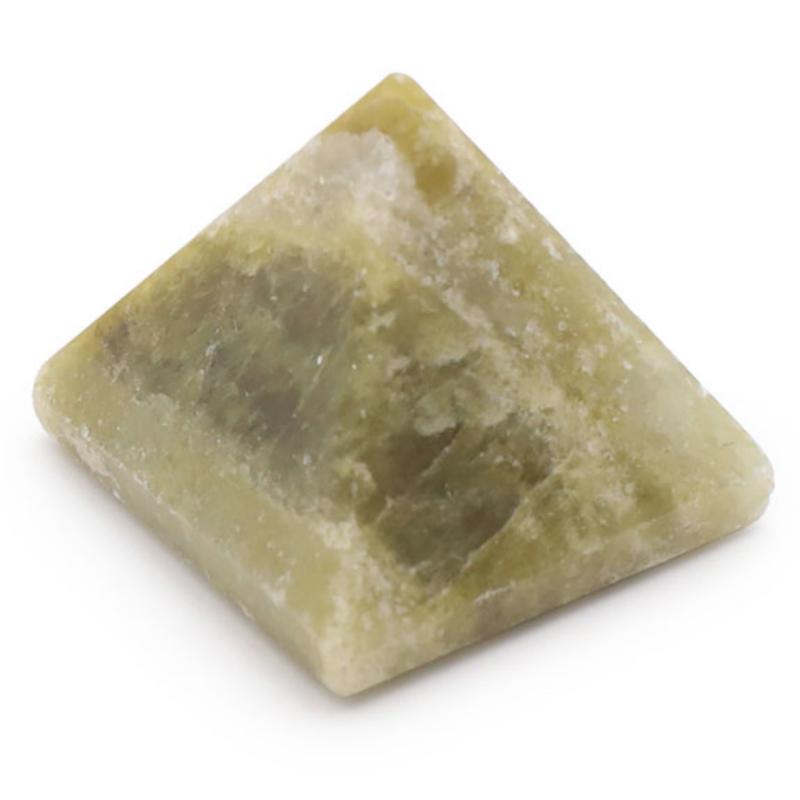 Pyramide vésuvianite Etats-Unis AB 15-25mm